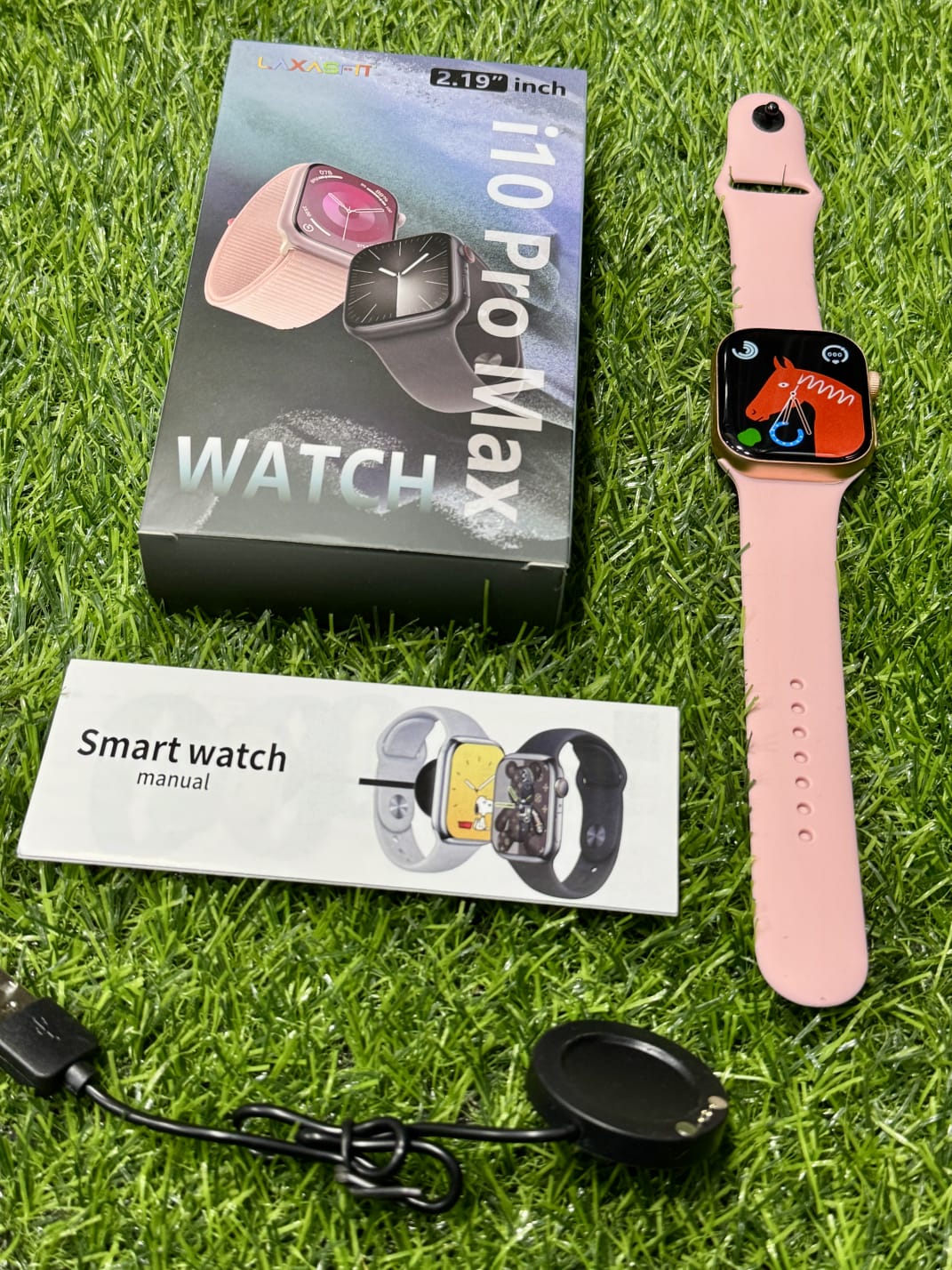 I10 Pro Max Smartwatch with Fitness Tracking & Call Alerts